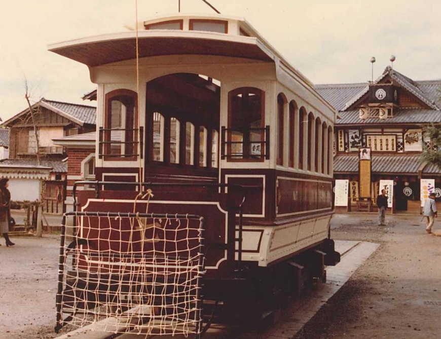 明治通りに２代目「チンチン電車」登場