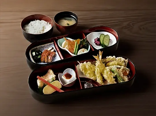 殿様弁当（お茶付）